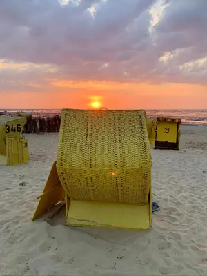 Blick auf den Sonnenuntergang/Sonnenaufgang von der Ferienwohnung aus oder aus der Nähe