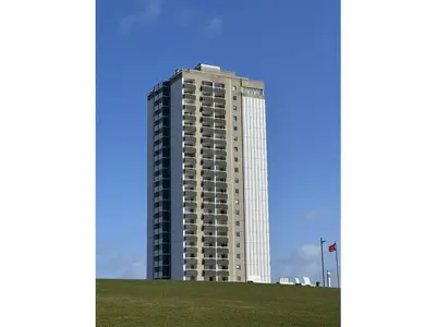 Das Gebäude in dem sich das Ferienhaus befindet