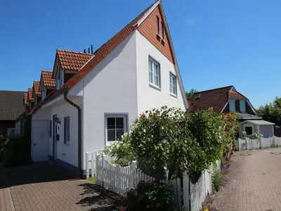 Das Gebäude in dem sich das Ferienhaus befindet