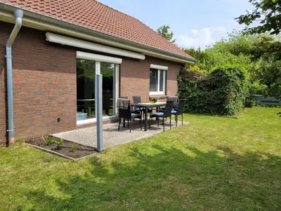 Ein Garten an der Unterkunft Ferienhaus Frieda
