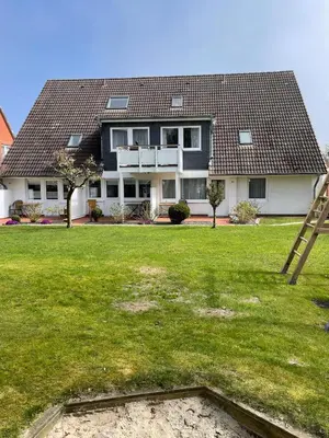 Das Gebäude in dem sich die Ferienwohnung befindet