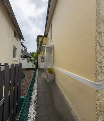 Das Gebäude in dem sich die Ferienwohnung befindet