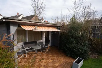 Ein Garten an der Unterkunft Haus Kehrwieder Datscha Gartenhaus