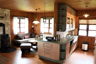 Ein Sitzbereich in der Unterkunft 4 Personen Ferienhaus mit Kaminofen und Kanu in Otterndorf