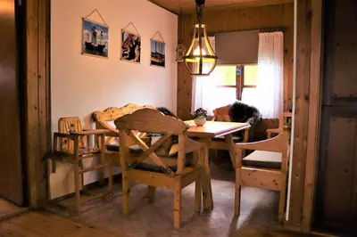 Ein Sitzbereich in der Unterkunft 4 Personen Ferienhaus mit Kaminofen und Kanu in Otterndorf