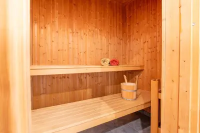 Grundriss der Unterkunft 6 Personen Familienferienhaus mit Sauna, Whirlpool zwei Toiletten und Kaminofen in Otterndorf