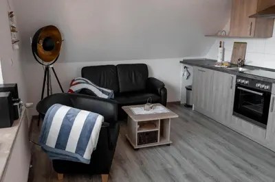 Küche/Küchenzeile in der Unterkunft Noch ´ne Brise Wohnung 3 Blauort