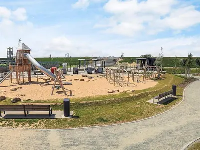 Ein Kinderspielbereich in der Unterkunft 4 star holiday home in FRIEDRICHKOOG