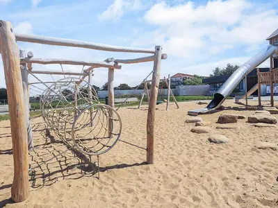 Ein Kinderspielbereich in der Unterkunft 4 star holiday home in FRIEDRICHKOOG