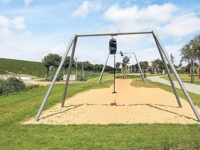 Ein Kinderspielbereich in der Unterkunft 4 star holiday home in FRIEDRICHKOOG