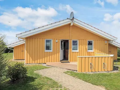 Das Gebäude in dem sich das Ferienhaus befindet