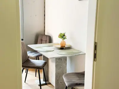 Ein Sitzbereich in der Unterkunft Brunsbüttel City Apartments 1