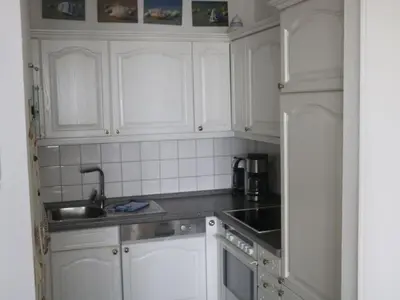 Küche/Küchenzeile in der Unterkunft One-bedroom apartment