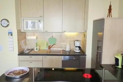 Küche/Küchenzeile in der Unterkunft Residenz Adolfstr6 a 12 - Ferienwohnung 2 Zimmer Seeblick