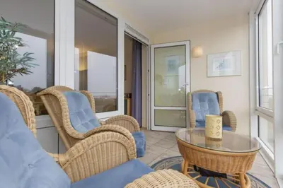 Ein Sitzbereich in der Unterkunft KurparkResidenz 211 B Ferienwohnung 2 Zimmer Wellnessbereich