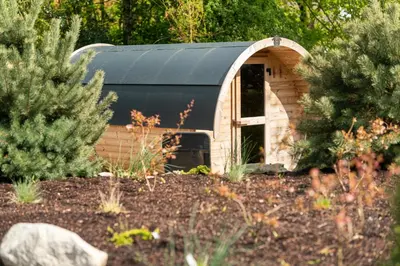 Ein Garten an der Unterkunft Tinyhouse Moorhütte Nordsee Natur Küste