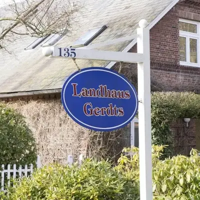 3 in the Gerdts country house