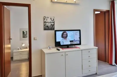 TV/Unterhaltungsangebot in der Unterkunft Hohe Worth, H3