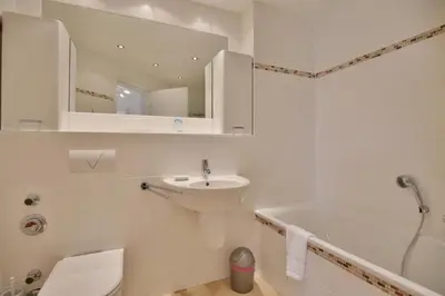 Ein Badezimmer in der Unterkunft Residenz am Yachthafen, RY12