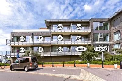 Das Gebäude in dem sich die Ferienwohnung befindet