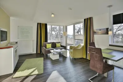 TV/Unterhaltungsangebot in der Unterkunft Duhner Strandhus, S114