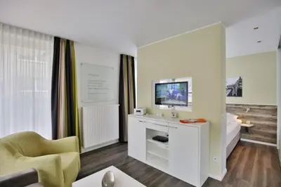 TV/Unterhaltungsangebot in der Unterkunft Duhner Strandhus, S1
