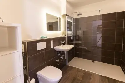 Ein Badezimmer in der Unterkunft Haus Yachthafen, KY5