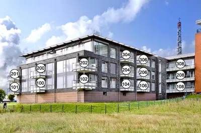Das Gebäude in dem sich die Ferienwohnung befindet