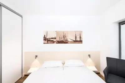 Ein Bett oder Betten in einem Zimmer der Unterkunft Alte Liebe, RA201