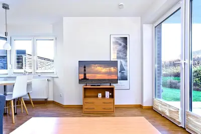 TV/Unterhaltungsangebot in der Unterkunft Ruge Bries, RB10
