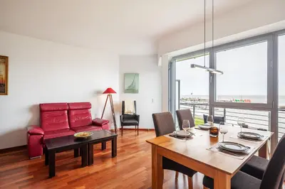 Ein Sitzbereich in der Unterkunft Residenz am Yachthafen, RY27