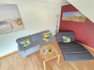 Ein Sitzbereich in der Unterkunft Hamburger Straße 20 Wohnung 11 Lichtanker