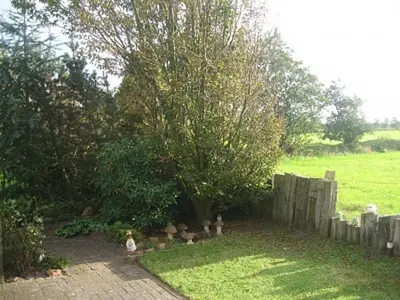 Ein Garten an der Unterkunft Frische Brise