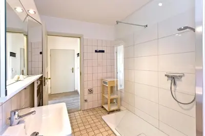 Ein Badezimmer in der Unterkunft Am Seedeich 17, AS177