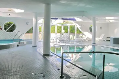 Der Swimmingpool an oder in der Nähe von Ferienwohnung De Lachmööv