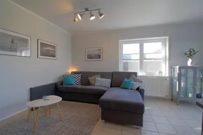 Ein Sitzbereich in der Unterkunft SI5-01 Terrassenwohnung Deichnah