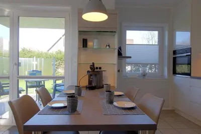 Küche/Küchenzeile in der Unterkunft SI5-01 Terrassenwohnung Deichnah