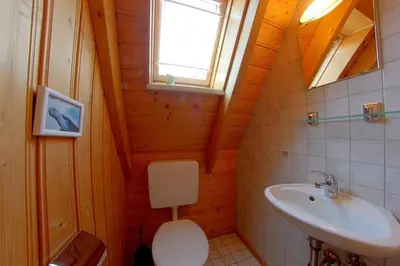 Ein Badezimmer in der Unterkunft SV2 Hans-Albers 29