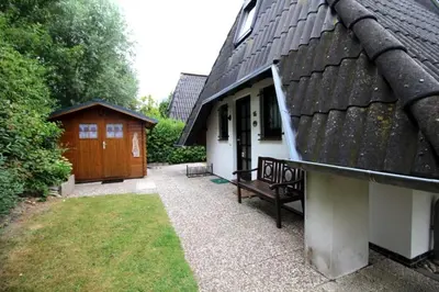 Das Gebäude in dem sich das Ferienhaus befindet