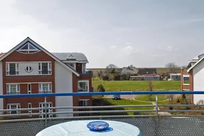 Der Swimmingpool an oder in der Nähe von KW42-306 Triton mit Schwimmbad