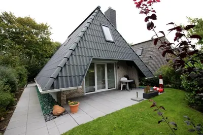 Ein Garten an der Unterkunft SV2 Robbenplate 17