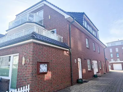 Das Gebäude in dem sich die Ferienwohnung befindet