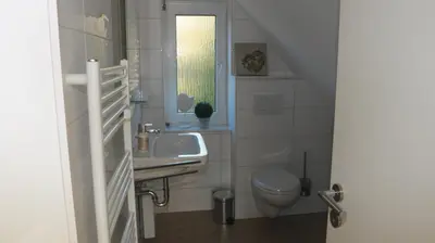 Ein Badezimmer in der Unterkunft Ferienwohnung Heidhöhn 8