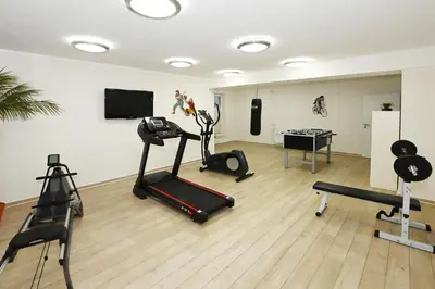 Das Fitnesscenter und/oder die Fitnesseinrichtungen in der Unterkunft Bernstein Mare Luxor 02