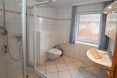 Ein Badezimmer in der Unterkunft Bernstein Mare-Supreme Wohnung 5