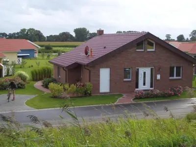 Das Gebäude in dem sich das Ferienhaus befindet
