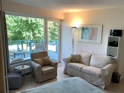 Ein Sitzbereich in der Unterkunft Apartment Wohnung in Duhnen und Meerblick by Interhome