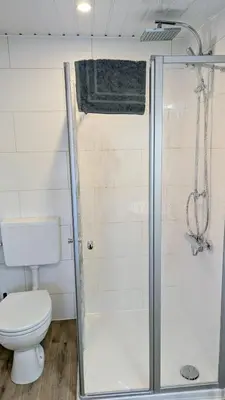 Ein Badezimmer in der Unterkunft Ferienwohnung Dennis