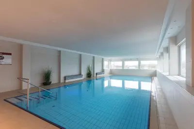 Der Swimmingpool an oder in der Nähe von Terrassenhaus, Whg 7