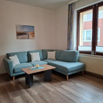 Ein Sitzbereich in der Unterkunft Ferienwohnung Büsum Zentrum - Einkaufsmeile und Meer